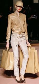 model and Loewe Papelle model and Loewe Papelle