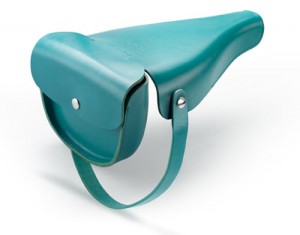 VICTORIA-Saddle-Handbag-3